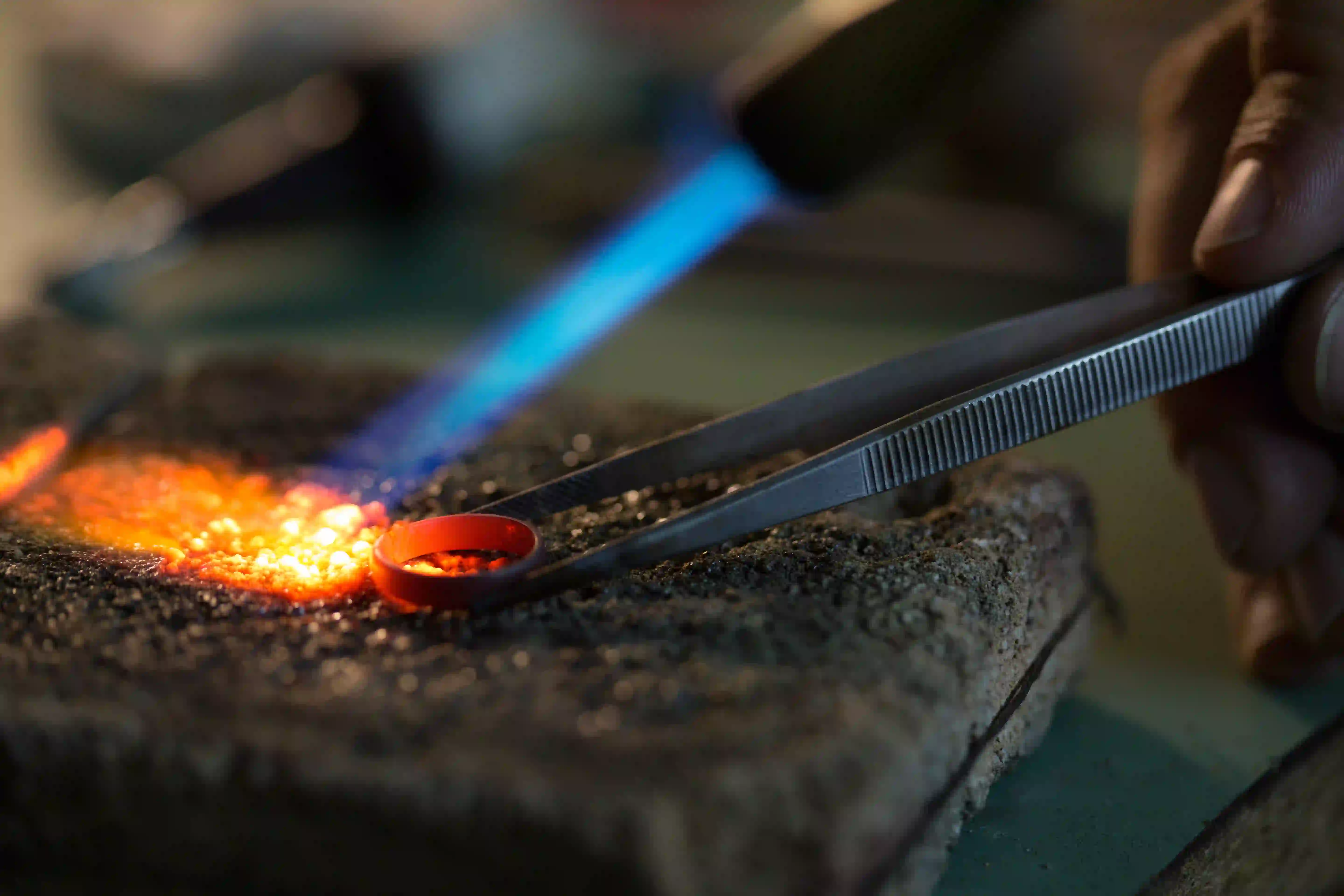 welding a ring