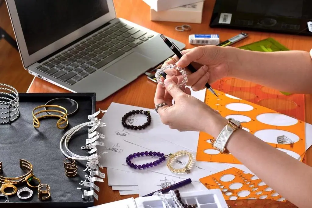 Running a Jewelry Business Online