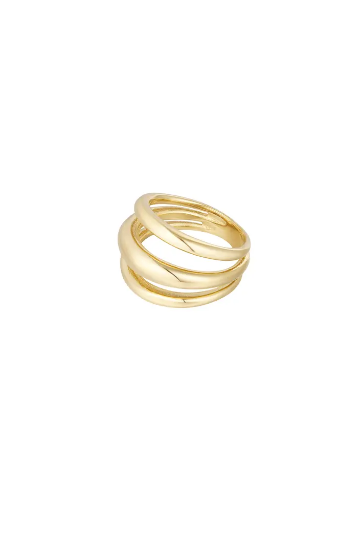 Rings with three layers - Yehwang