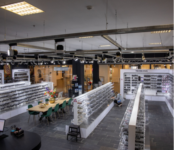 YEHWANG’s showroom